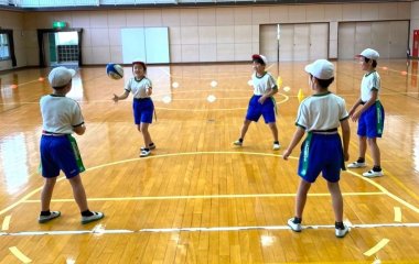 普及No.15【REVSキャラバン】浜松市立奥山小学校にてタグラグビー教室を実施いたしました