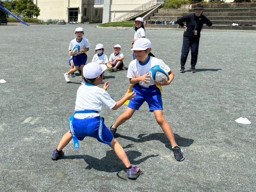 普及No.17【REVSキャラバン】浜松市立井伊谷小学校にてタグラグビー教室を実施いたしました