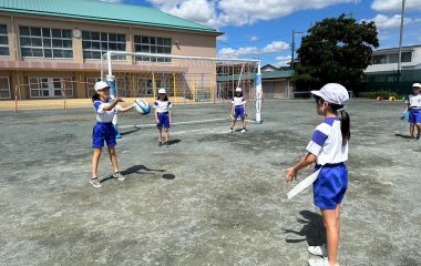 普及No.61【REVSキャラバン supported by 大興金属】浜松市立上島小学校にてラグビー体験を実施いたしました